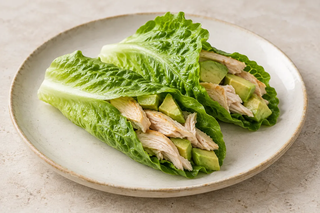 Imagen ilustrativa de Rollitos de lechuga con pollo